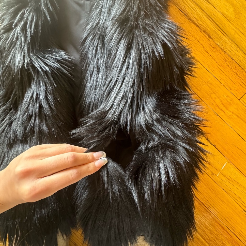 Abercrombie & Fitch Faux Fur Vest in Black